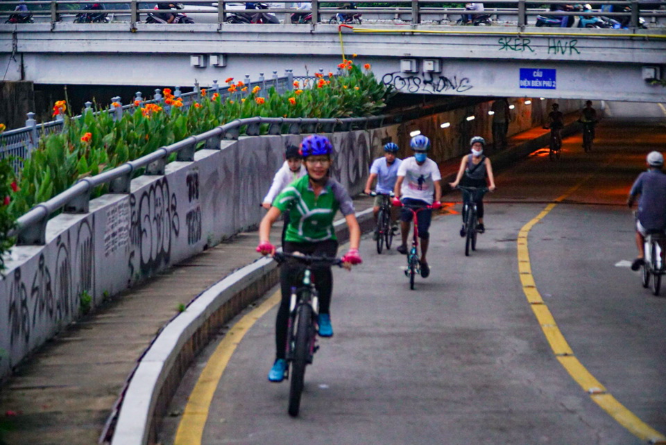 Chuyên gia gợi ý các cung đường khám phá Sài Gòn bằng xe đạp