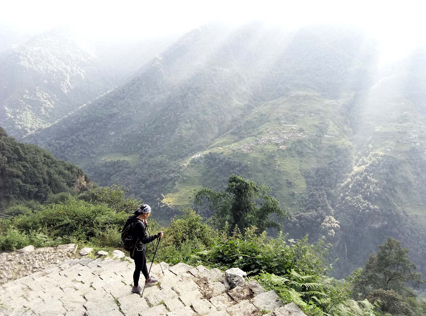 Trekking khám phá ngôi làng Ghandruk xinh đẹp ở Nepal