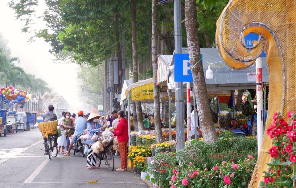 Hà Nội tổ chức 78 điểm chợ hoa Xuân phục vụ Tết Nhâm Dần 2022  Nhịp sống  kinh tế Việt Nam  Thế giới