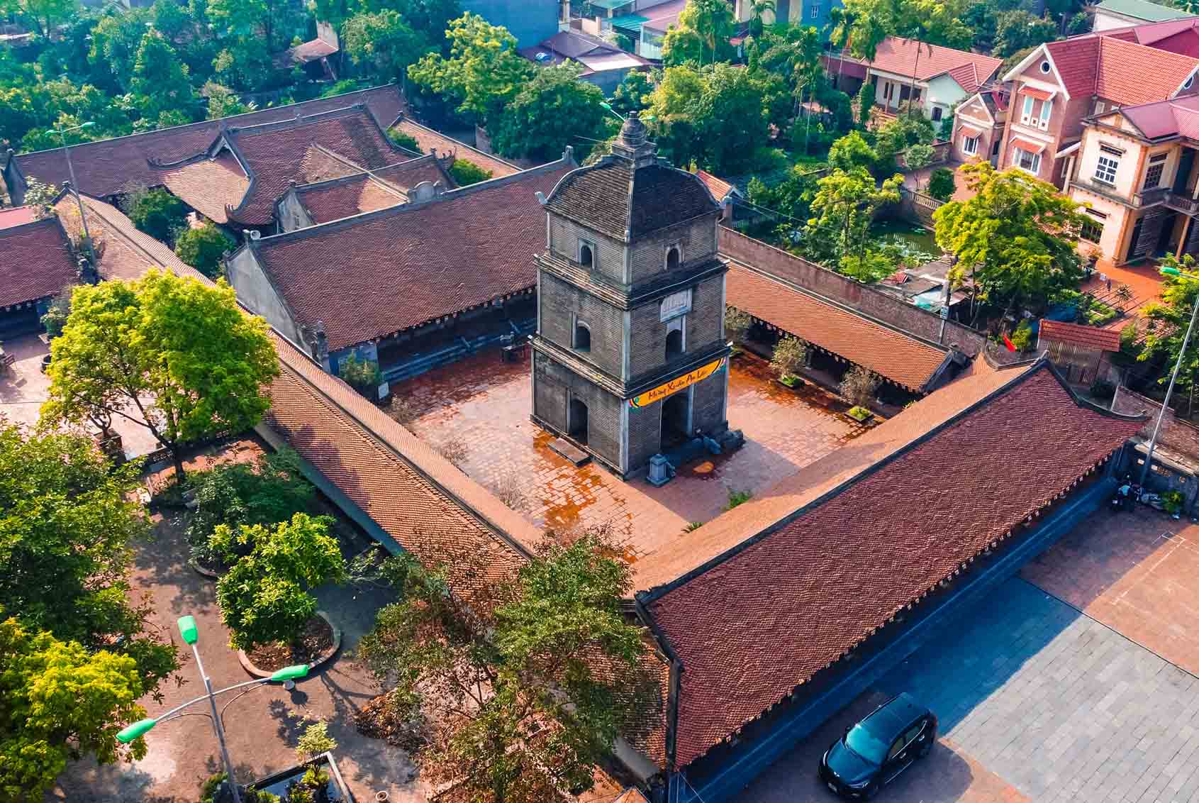 Chiêm bái ngôi chùa cổ ở Bắc Ninh, trung tâm Phật giáo đầu tiên của Việt Nam