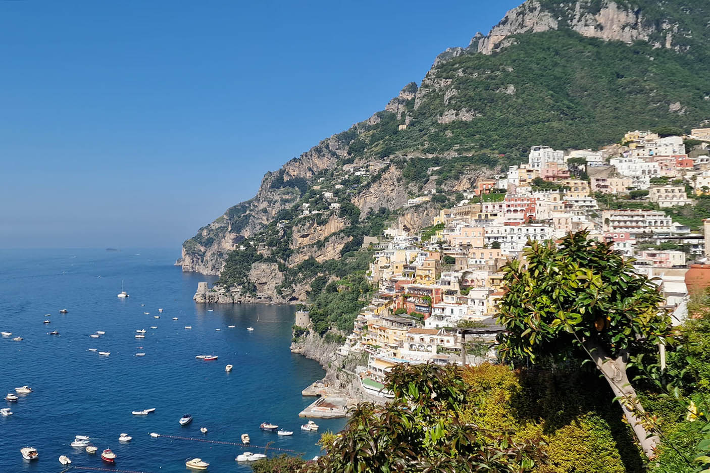 Ghé thăm phố biển Positano đẹp thơ mộng ở miền Nam nước Ý