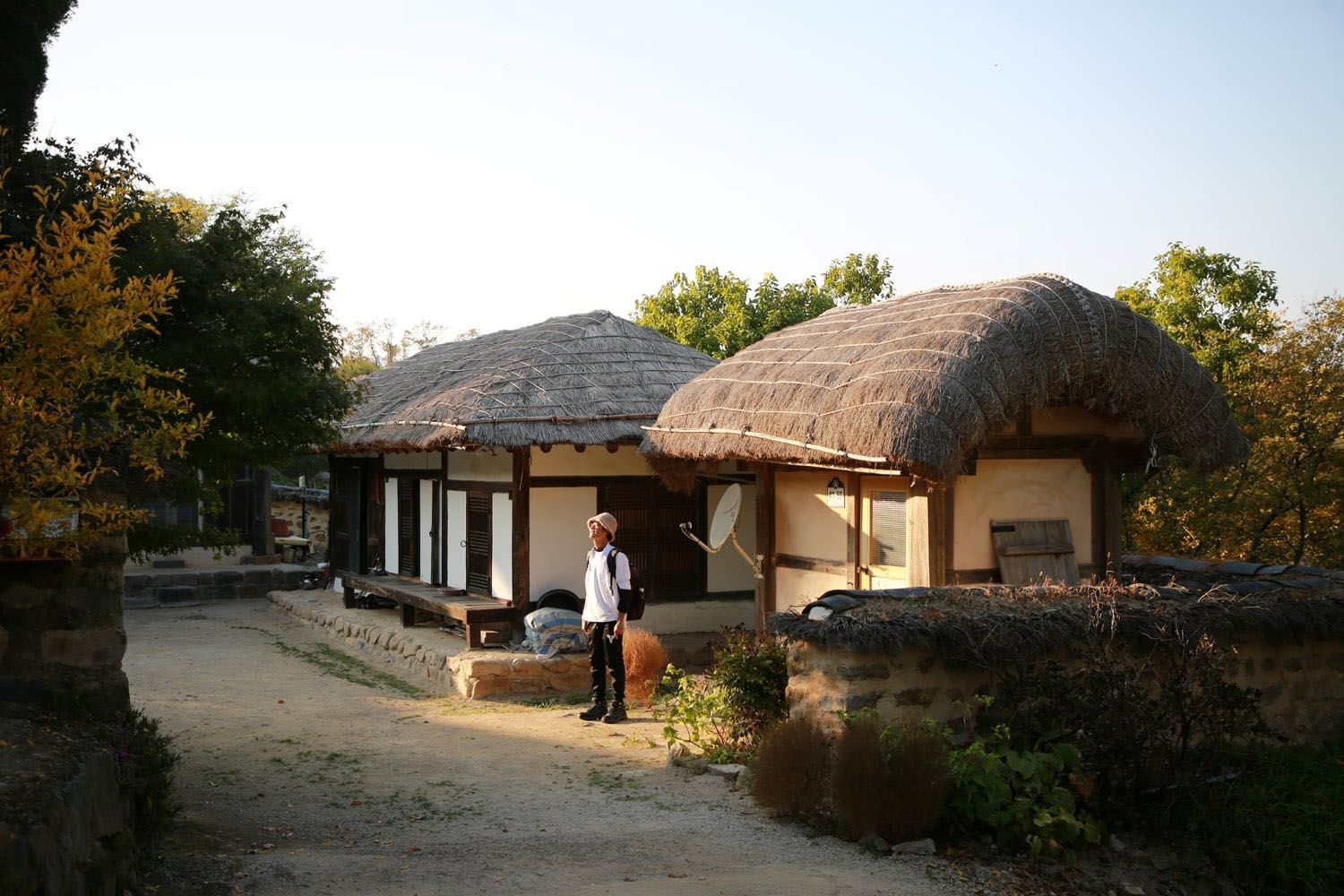 Đến Hàn Quốc, ghé thăm làng dân gian Yangdong vào Thu