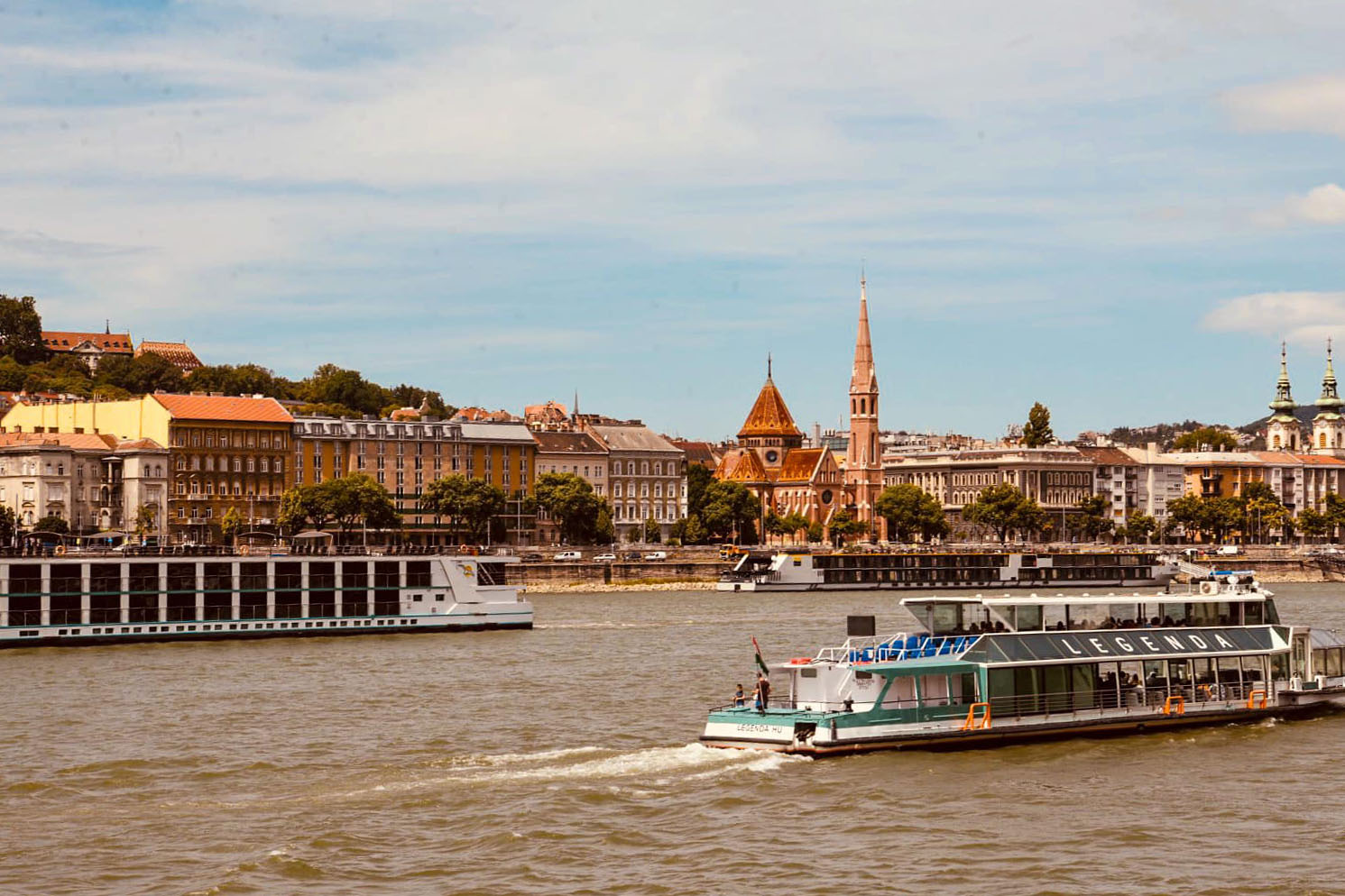 Dạo quanh Budapest, ngắm những công trình cổ kính