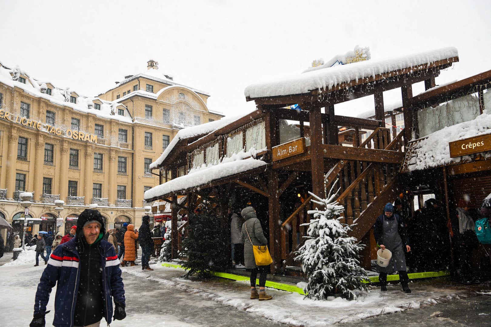 Tuyết trắng mùa Giáng sinh ở Munich, Đức